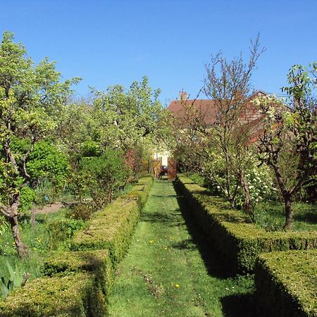 Saint-Germain-du-Bois Chambres D'Hotes La Distillerie B&B المظهر الخارجي الصورة